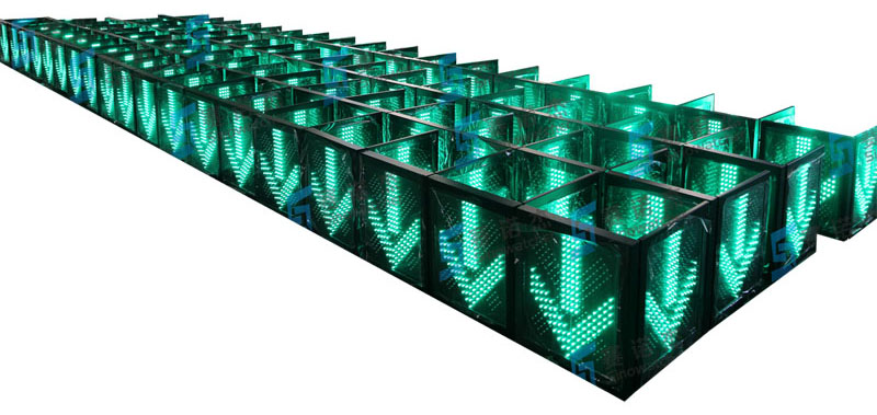 車道指示標(biāo)志老化圖片4