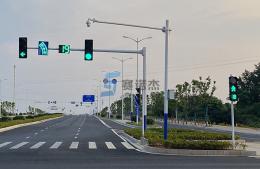 新型交通信號燈少了倒計時功能，讓車主提心吊膽