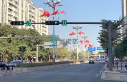 開學(xué)季，各地陸續(xù)將交通信號(hào)燈調(diào)整為“開學(xué)模式”