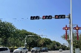 數(shù)據(jù)驅(qū)動，AI決策：新一代智能交通信號優(yōu)化之路