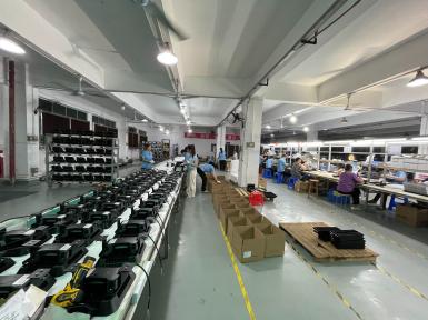 X16系列多功能路燈3300套出海交付