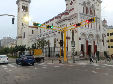 秘魯智能交通信號(hào)燈系統(tǒng)項(xiàng)目